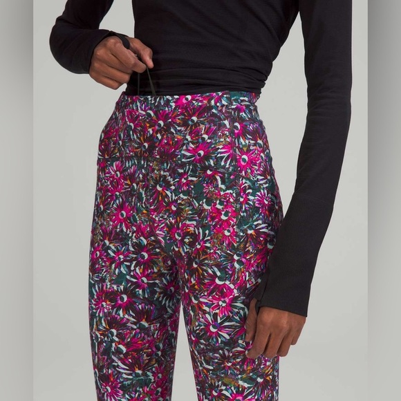 Lululemon Swift Speed High-Rise Tight size 2 - Picture 3 of 8